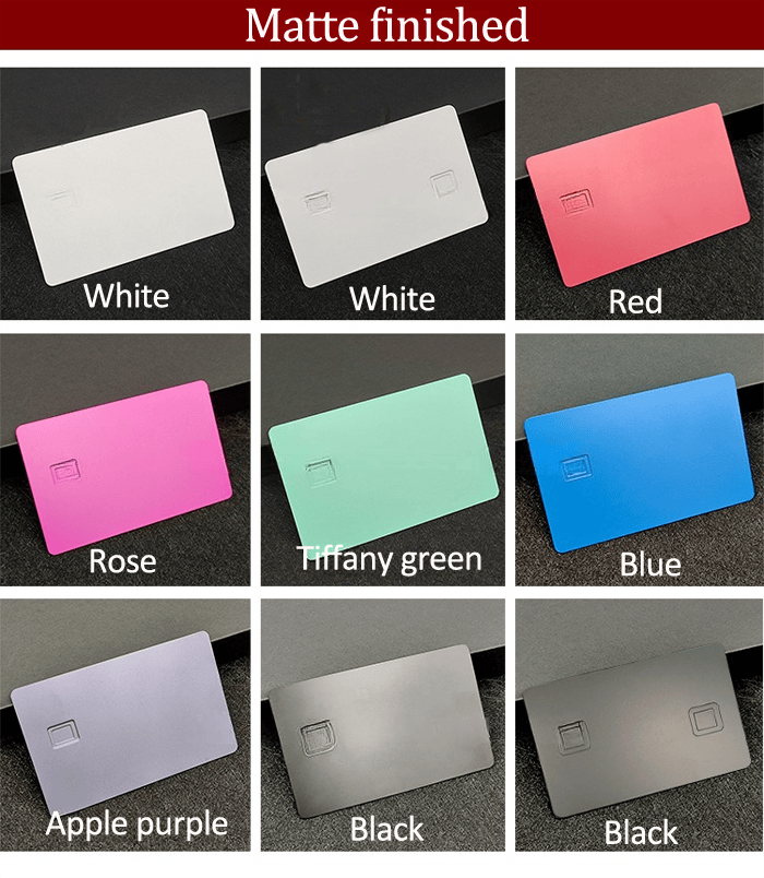 Cartões IC metálicos personalizados para acesso seguro apresentados com detalhe técnico para aplicações de cartões IC metálicos de contato.