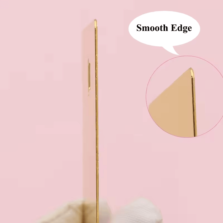 Cartões IC metálicos de contato personalizados para identificação segura com detalhe do chip.