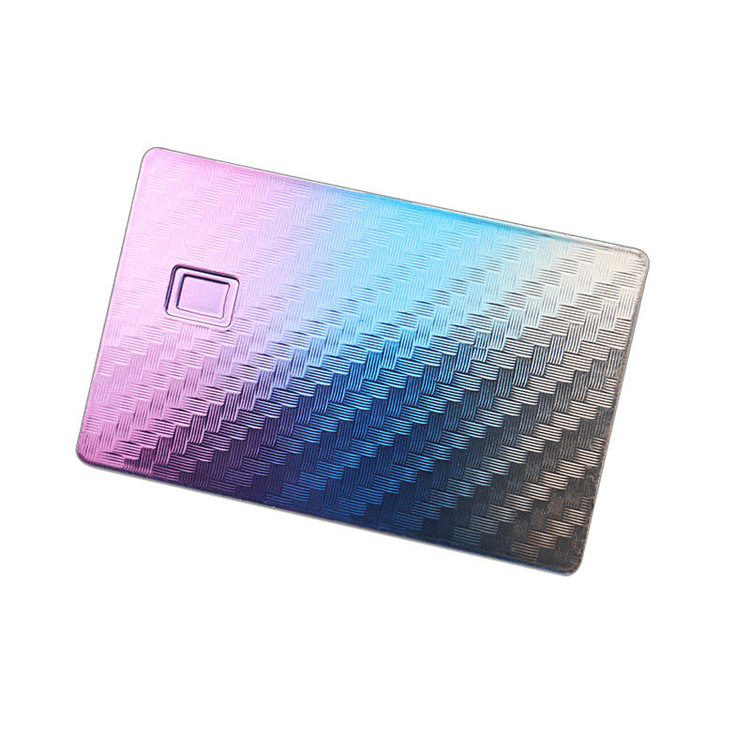 Foto de Cartões IC Metálicos Personalizados Seguros mostrando corpo metálico durável na categoria Cartões IC metálicos com contato.