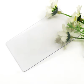 Foto do produto Cartões promocionais de plástico personalizados para marketing de marca, mostrando a comparação do produto na categoria de cartões de plástico.