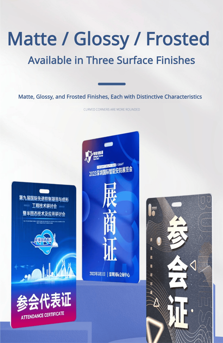 Crachás ID, credenciais para eventos e cartões de acesso personalizados para check-in de visitantes e compradores de Cartões plásticos.