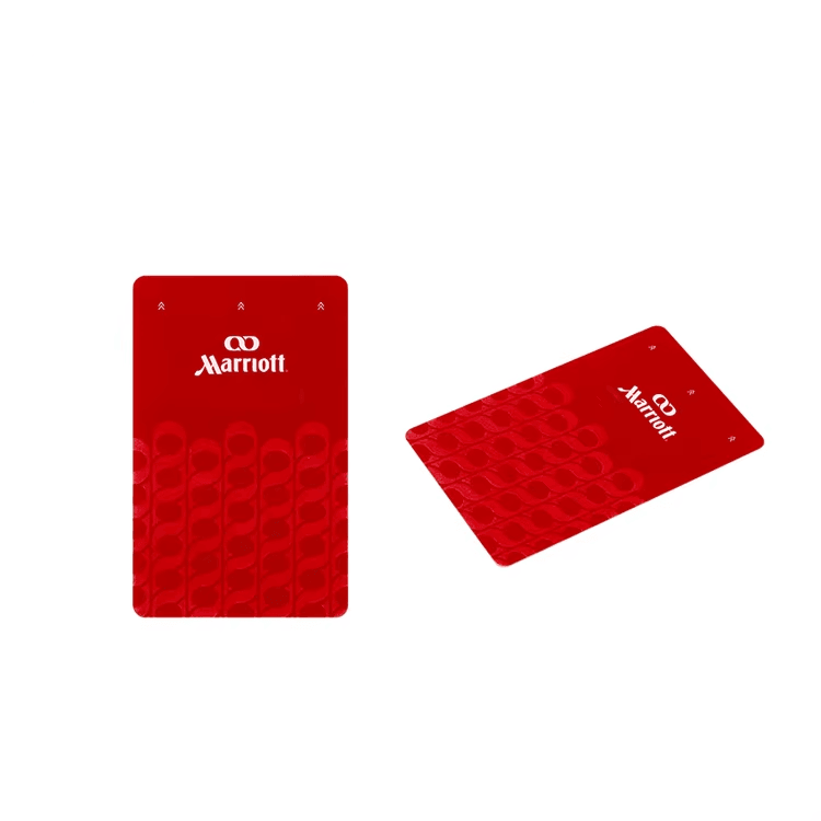 Imagem de Cartões-Chave de Hotel Personalizados para Fechaduras com detalhes do chip para compradores que comparam soluções de Cartões-chave para hotéis.