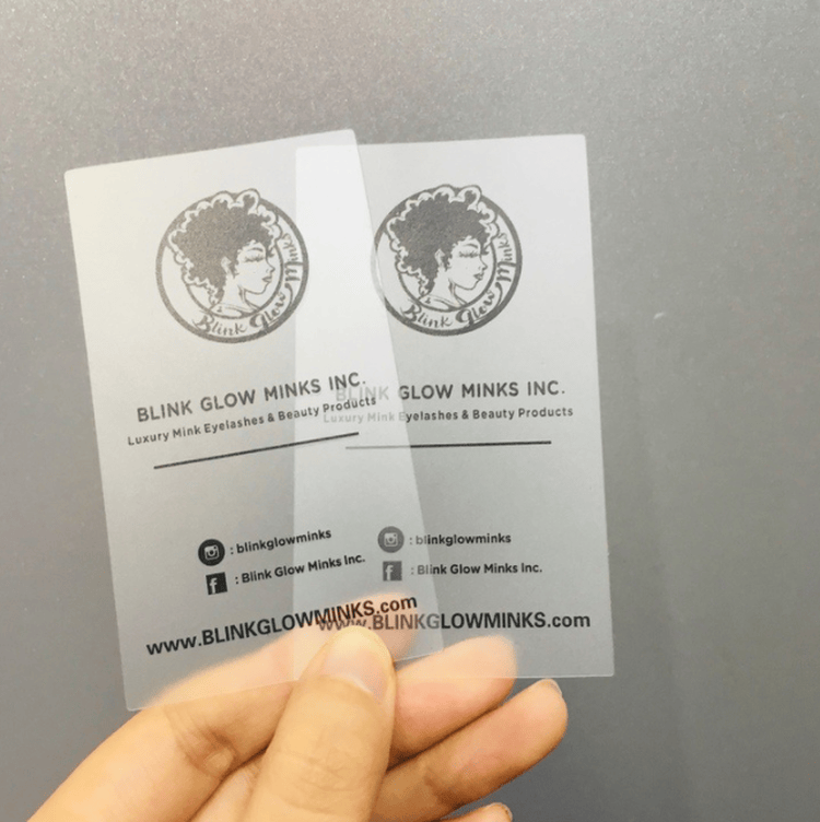 Imagem do verso de cartões plásticos empresariais personalizados para aplicações de Cartões plásticos.