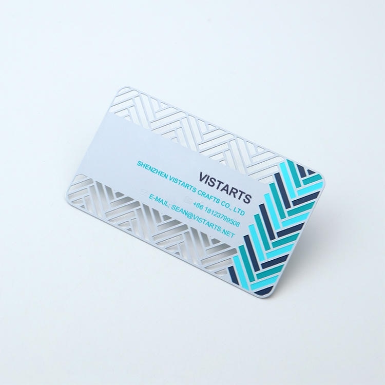 Imagem de Cartões de Visita Metálicos com código QR com foco em logotipo impresso para projetos de Cartões de visita metálicos.