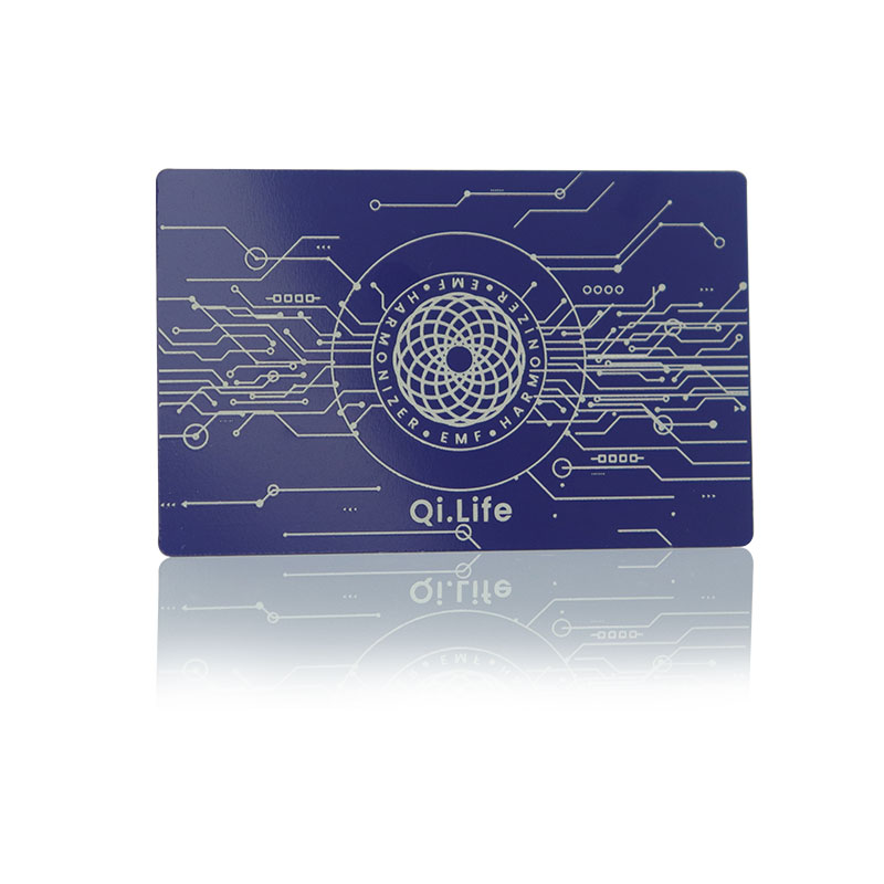 Cartões de visita metálicos em aço inox personalizados com acabamento escovado para aplicações de Cartões de visita metálicos.