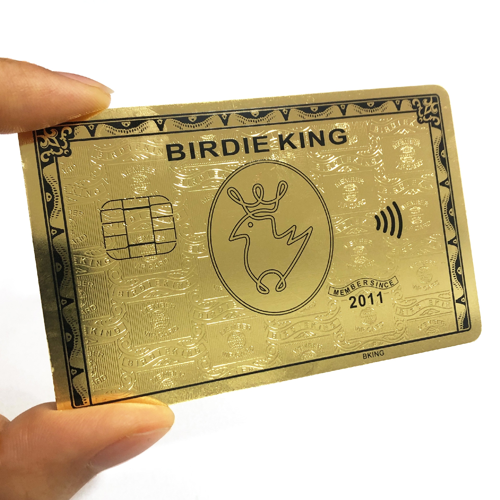 Cartões de visita personalizados em metal escovado para marcas, com foco no acabamento escovado para projetos de cartões de visita metálicos.