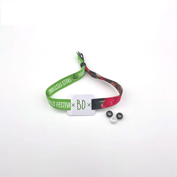Imagem de Pulseiras RFID de Tecido Personalizadas para Eventos com foco em uso confortável para projetos de Pulseiras RFID de tecido.