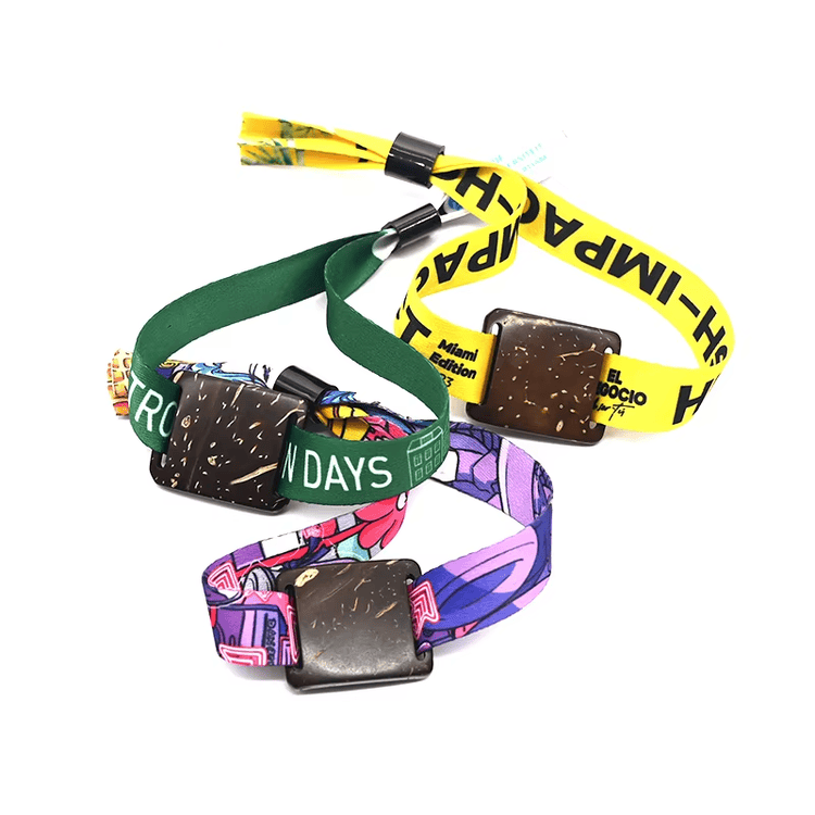 Conjunto de pulseiras RFID para eventos; confortáveis para a pele e disponíveis em várias cores; oferecendo uma solução elegante para acesso VIP e identificação de convidados.