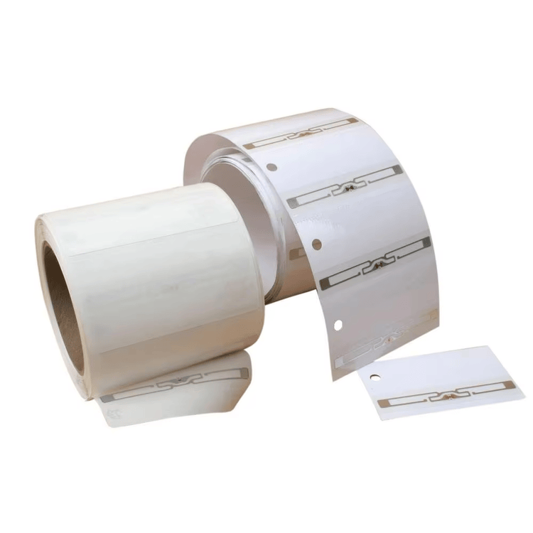 Rolo de ingressos RFID em tiras perfuradas, com antenas incorporadas para destacamento e controle rápido de acesso.