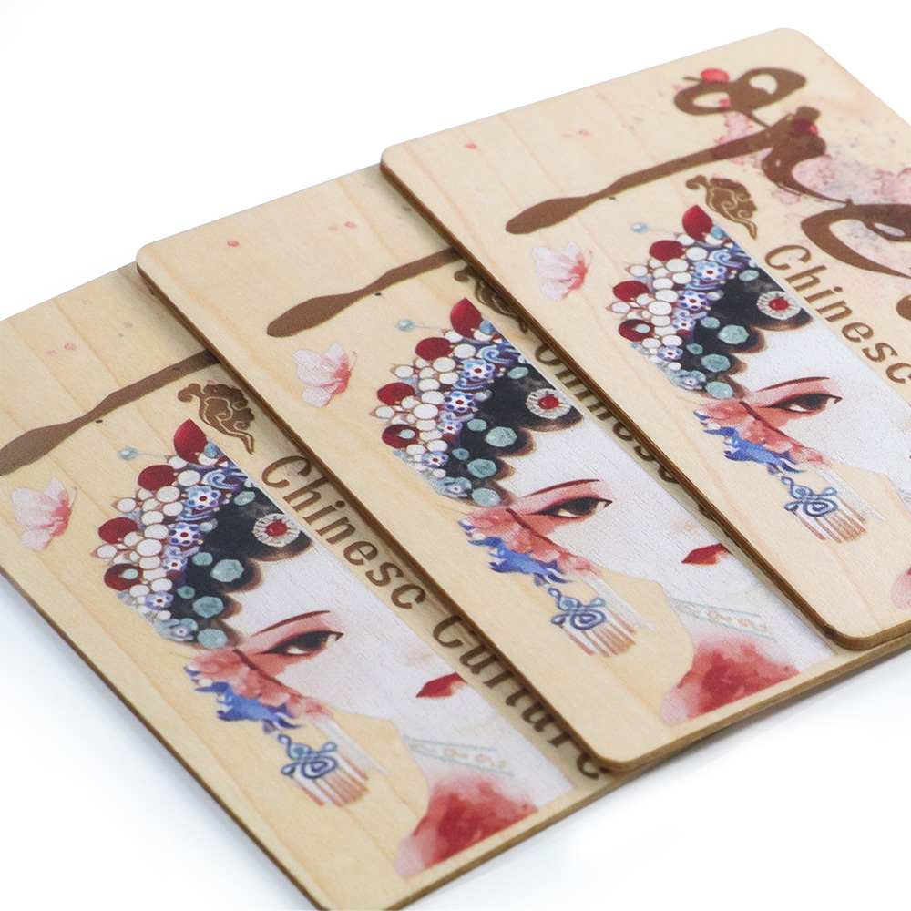 Cartões RFID de bambu personalizados para identidade visual, apresentados com foco na leitura sem contato em projetos de Cartões de Madeira.