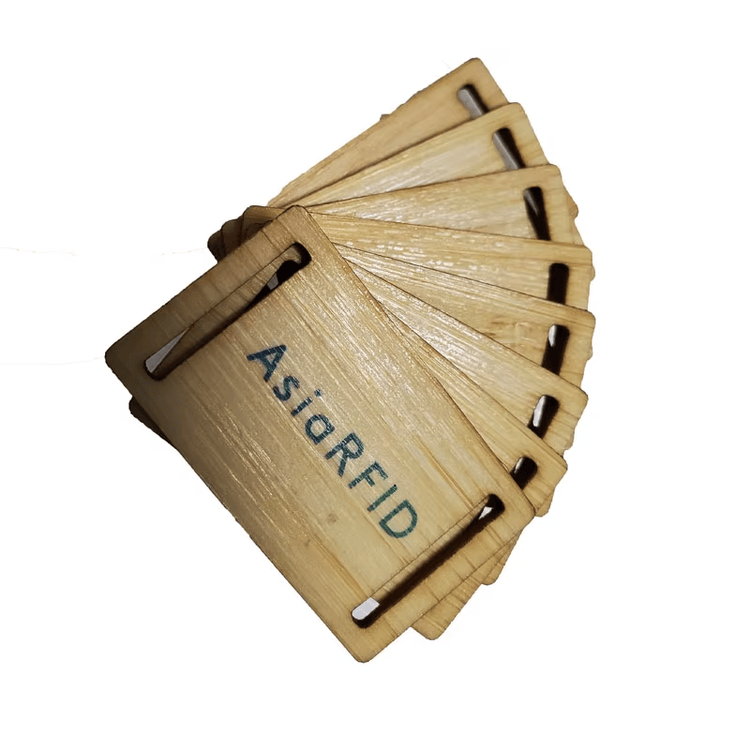 Esta imagem destaca disposição da antena em Cartões-Presente de Madeira Gravados para Casamentos para aplicações de Cartões de madeira.