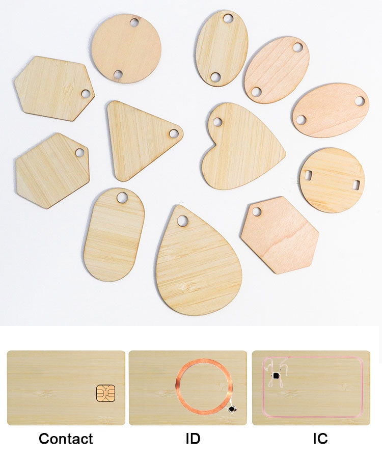 Cartões-presente RFID personalizados em madeira sapele com destaque para o acabamento do material em projetos de Cartões de Madeira.