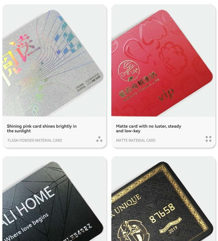 Detalhe da textura granulada em cartões PVC pretos foscos personalizados para compradores que comparam soluções de cartões plásticos.