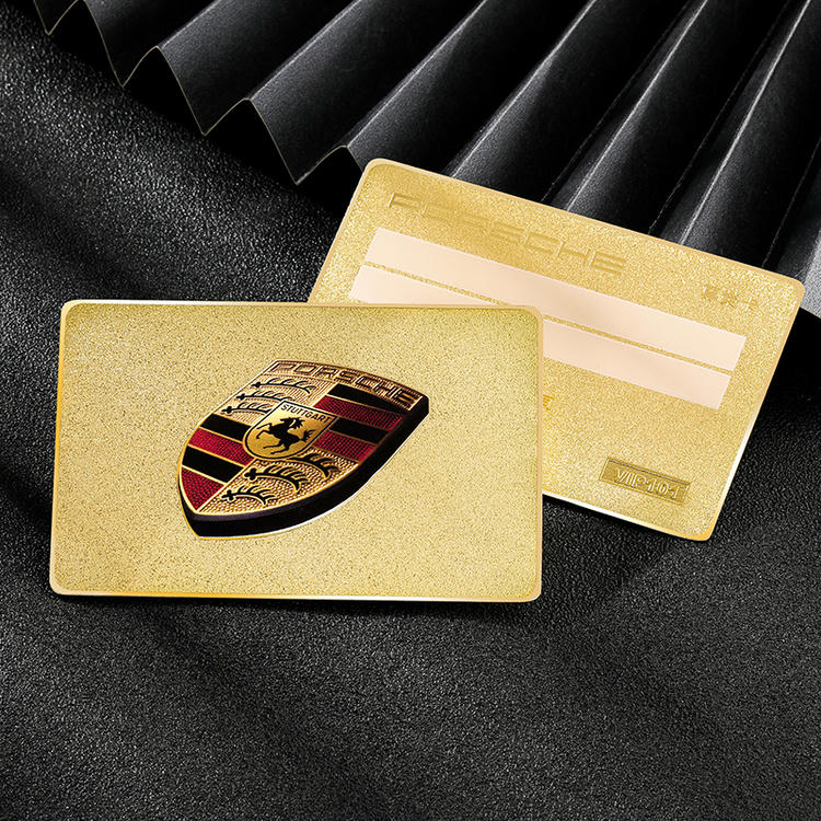Cartões-Presente Premium Personalizados para Marcas apresentados com controle de acesso seguro para compradores que comparam soluções de Cartões plásticos.