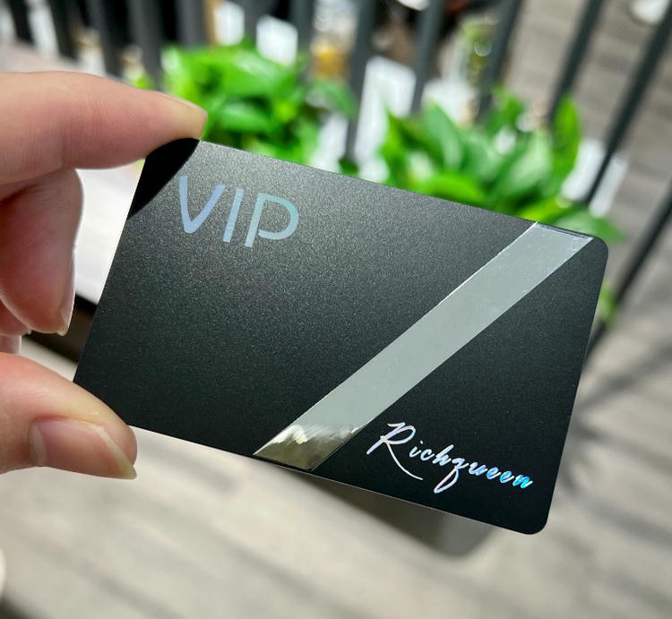 Cartões VIP de luxo personalizados em formato de carteira para aplicações profissionais de Cartões plásticos.