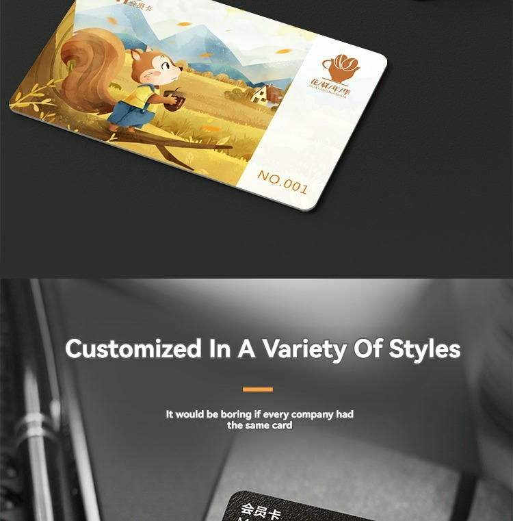 Vista lateral de cartões de PVC CR80 personalizados para programas de fidelização para compradores que comparam soluções Cartões plásticos.