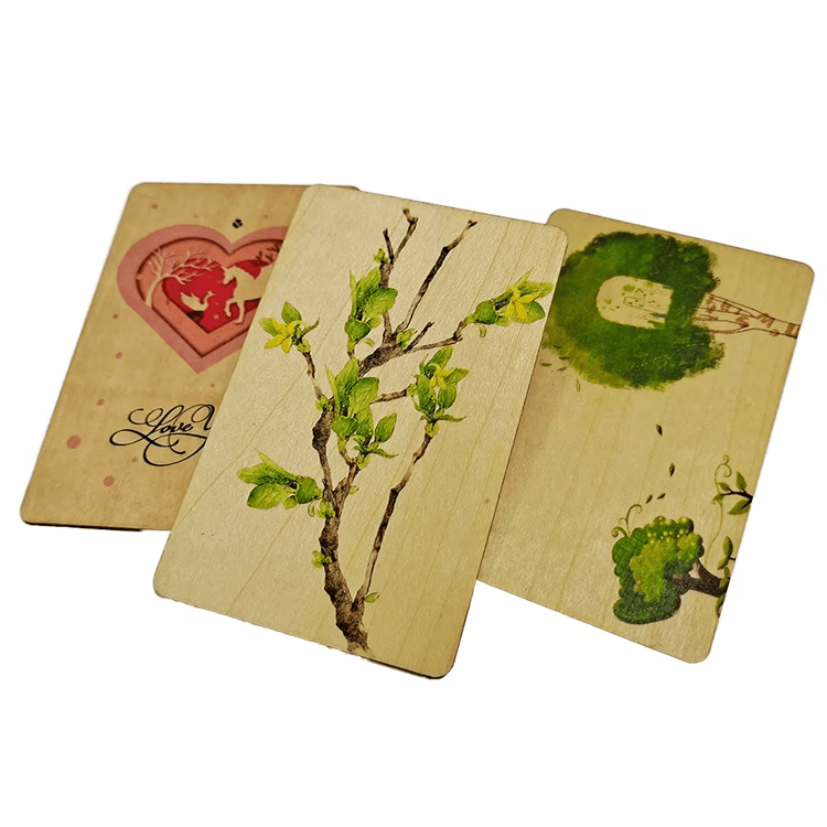 Foto de produto dos cartões-presente de bambu personalizados mostrando a vista traseira na categoria Cartões de madeira.