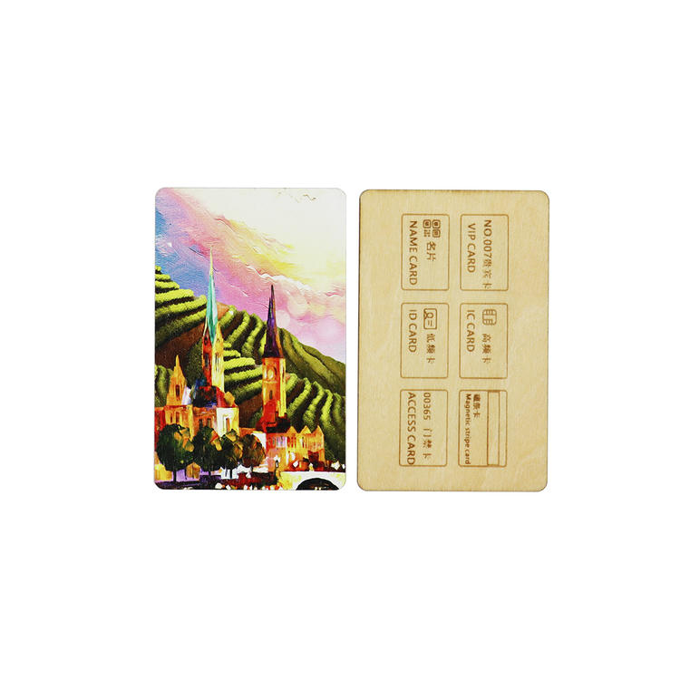 Imagem nítida de Cartões de Visita RFID em Madeira Personalizados destacando impressão personalizada de cartões para aplicações de Cartões de madeira.