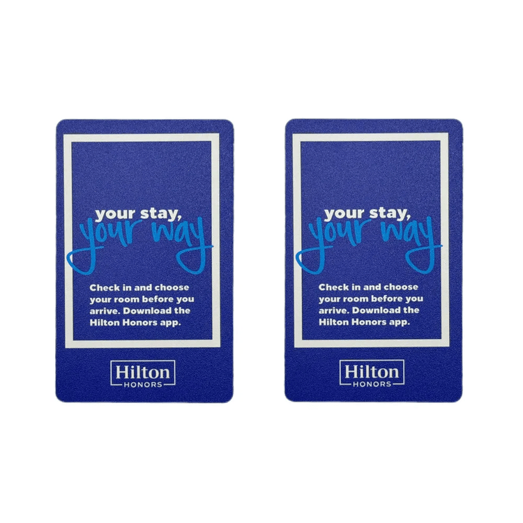 Imagem nítida de Cartões RFID em Madeira de Cerejeira para Acesso e Marca destacando leitura sem contato para aplicações de Cartões de madeira.