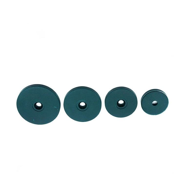 Etiquetas RFID adesivas para rondas de vigilância com foco no detalhe do chip para projetos tags RFID de ABS para rondas de vigilância.