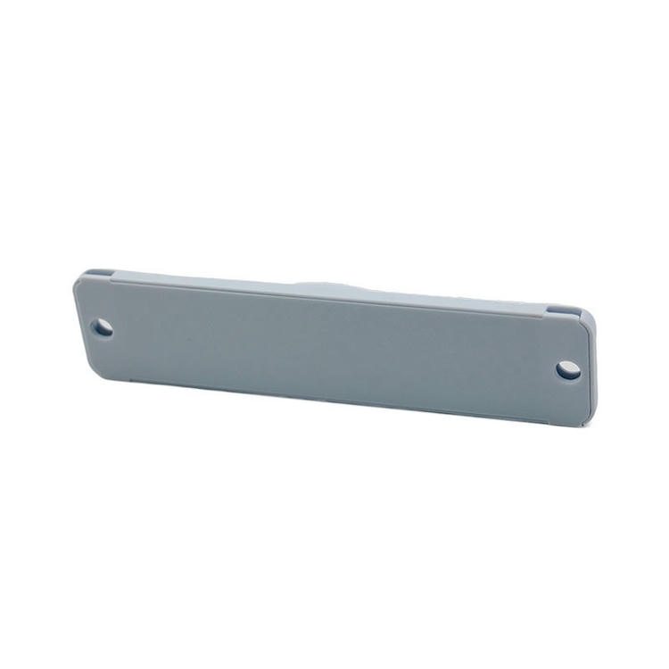 Uma etiqueta impermeável para metal ep12830-1 oferece desempenho confiável em ambientes úmidos com sua classificação de proteção ip68 superior.
