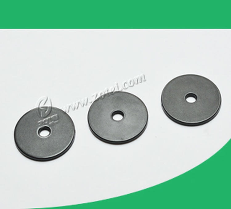 Etiqueta RFID ABS para ronda de segurança com registro de pontos de verificação, mostrada claramente pelo lado do adesivo traseiro para aplicações de etiquetas RFID ABS para ronda de segurança.