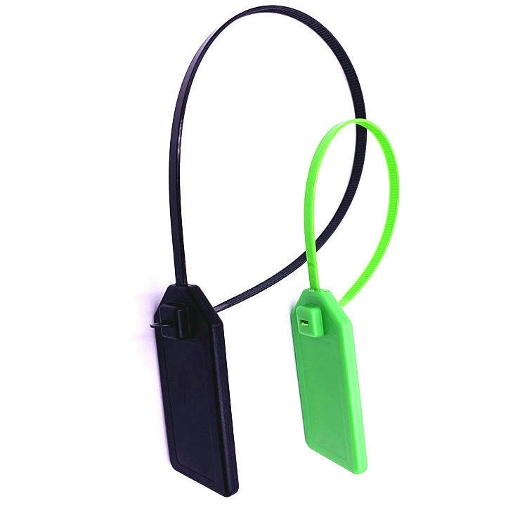 Vistas frontal e traseira mostram tags RFID tipo lacre de abraçadeira modelo Z36030-1 penduradas em cintas com laço para destacar a área do painel de identificação.