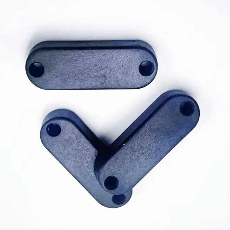 Etiqueta RFID PPS estreita para rastreamento de ferramentas metálicas apresentada com logotipo gravado para aplicações tags RFID de PPS.