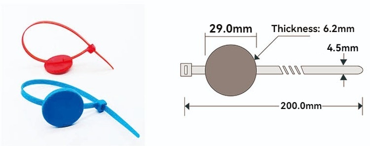 Tags RFID com abraçadeira apresentadas em uma aplicação industrial.