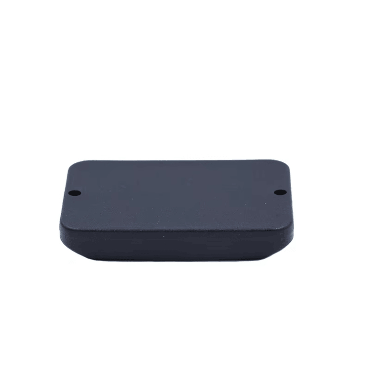 Imagem nítida de Tags RFID UHF Cerâmicos Compactos para Metal destacando superfície premium para aplicações de Tags RFID UHF cerâmicas para metal.
