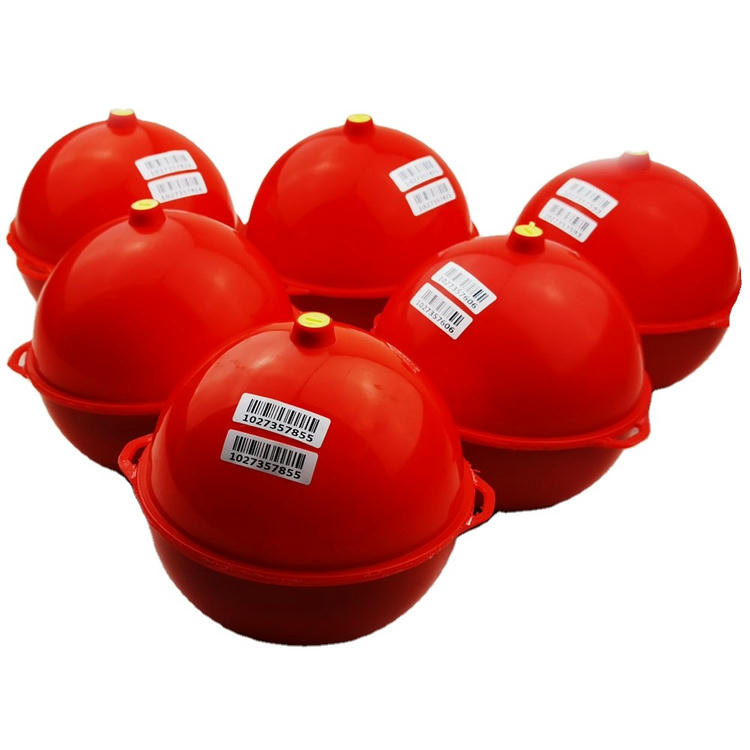 Conjunto de marcadores subterrâneos ED1500 vermelhos, destacando a uniformidade dos produtos, o desenho da carcaça e as etiquetas de identificação.