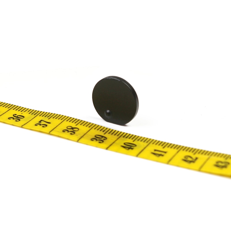 A tag RFID UHF cerâmica CD16-1 proporciona identificação confiável para logística de armazéns e gestão de equipamentos metálicos.