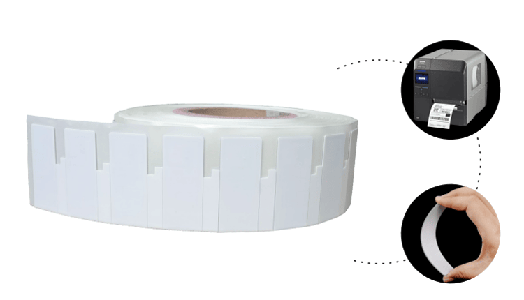 Etiquetas RFID UHF flexíveis para ativos metálicos com acabamento escovado e logotipo gravado.