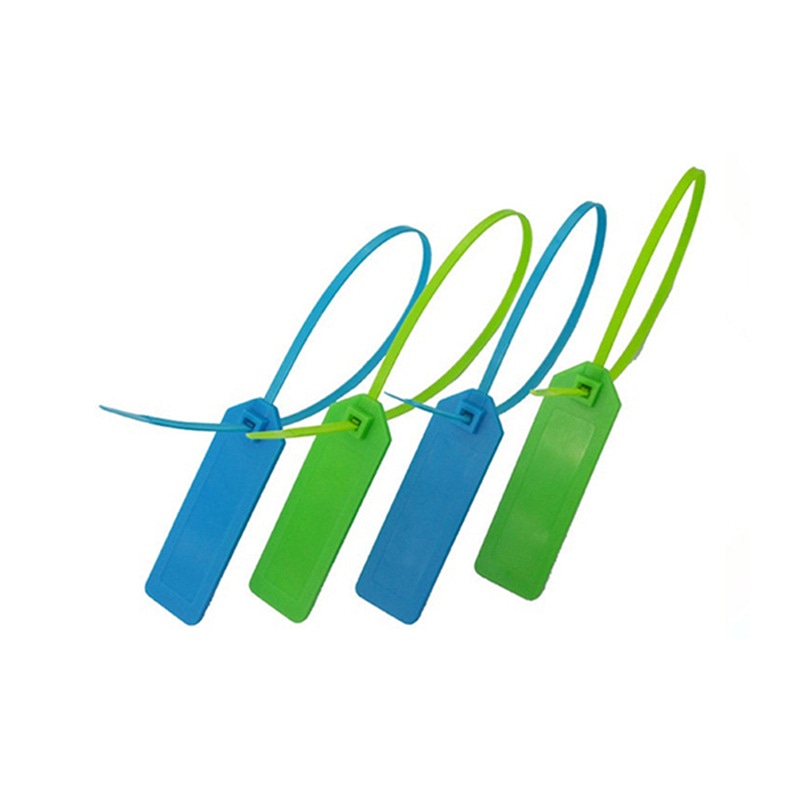 Etiquetas RFID com abraçadeira modelo Z38028-1 nas cores azul e verde, apresentadas fechadas para comparar as tiras e o formato retangular do corpo.
