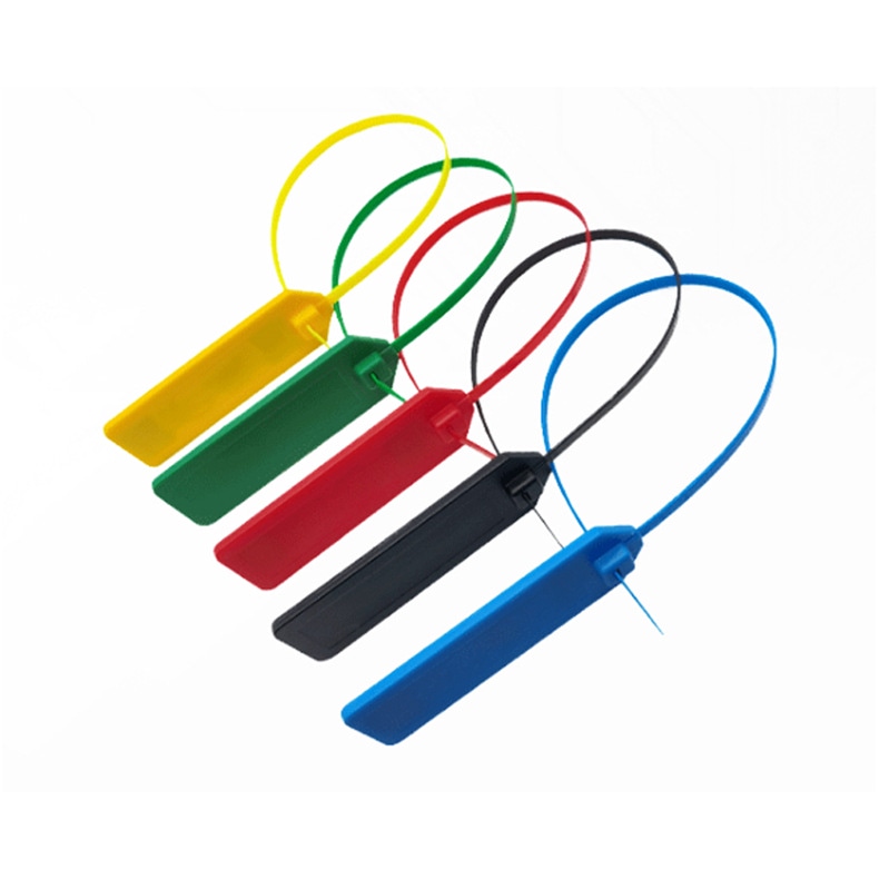 Exposição em leque das etiquetas RFID com abraçadeira modelo Z38028-1 em cinco cores, com as tiras flexíveis fechadas em forma de laço.