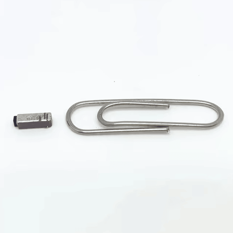 Imagem de Tags RFID UHF à Prova d’Água para Alta Temperatura com foco em leitura sem contato para projetos de Tags RFID para altas temperaturas.