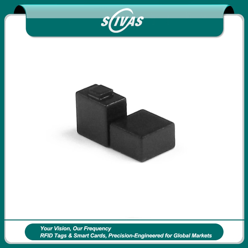 A tag RFID UHF microcerâmica para metal C0505-1 é mostrada em preto com acabamento liso brilhante e formato quadrado pequeno ideal para rastreamento de instrumentos cirúrgicos.