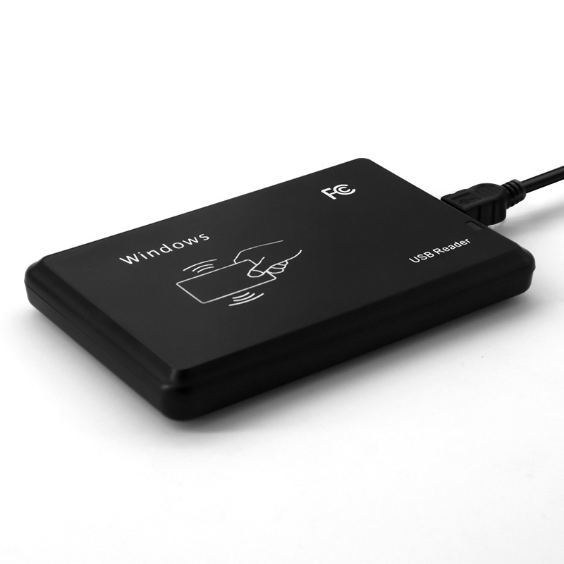 Leitor de cartões RFID IC para sistemas de cartões HF em vista frontal, destinado a compradores que comparam soluções de leitores RFID HF de 13.56MHz.