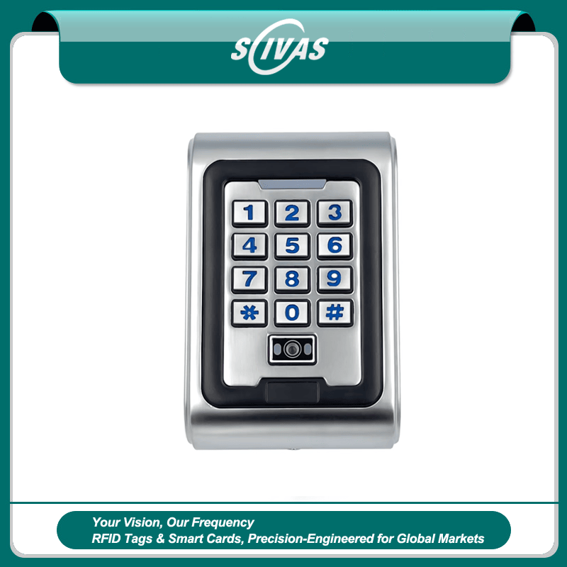 A vista frontal do terminal de controle de acesso por código QR Q30-CQ apresenta acabamento preto elegante com janela de leitura integrada e teclado