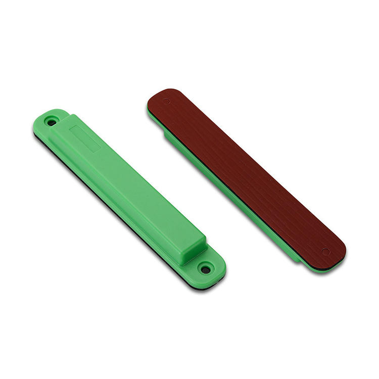 Imagem de Etiquetas RFID ABS para Metal com Parafuso com instalação em superfície metálica para compradores que comparam soluções de Tags RFID ABS para metal.
