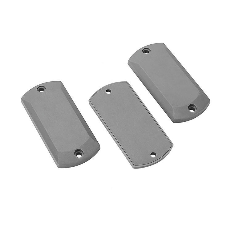 Esta imagem destaca etiqueta durável em Tags RFID ABS para Pequenas Ferramentas em Metal para aplicações de Tags RFID ABS para metal.